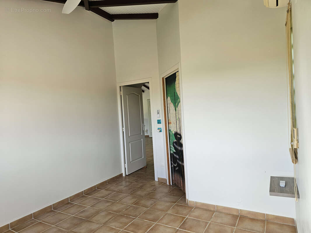 Maison à LES TROIS-ILETS