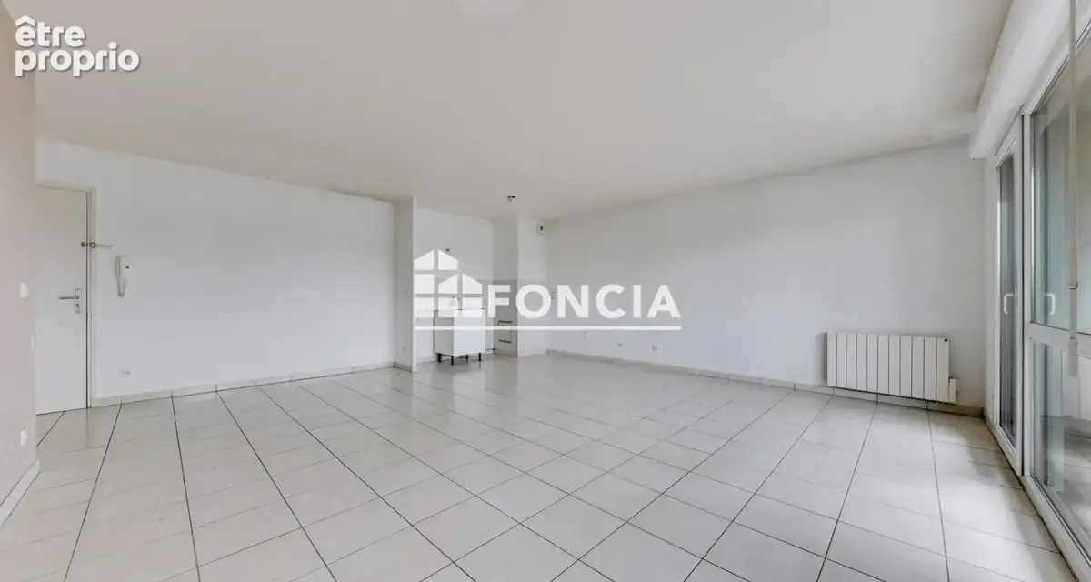 VAULX-EN-VELIN – T3 de 64 m² avec balcon et garage en résidence sécurisée de 2010 - photo 8