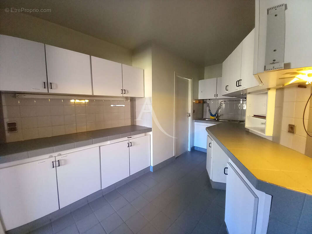 Maison à VILLENEUVE-DE-MARSAN