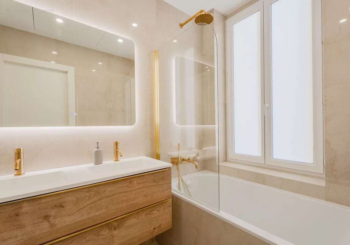 Appartement à BEAULIEU-SUR-MER