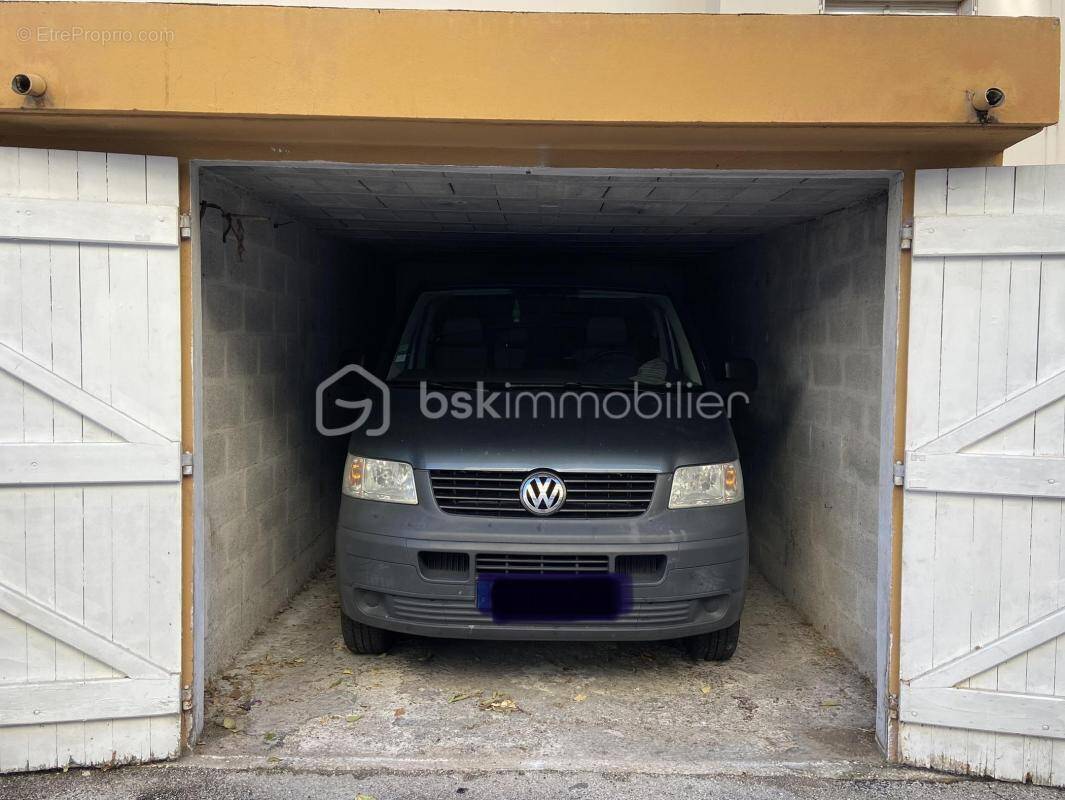 Parking à TOULON