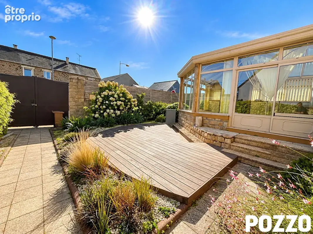 Photo Maison à Saint-Hilaire-Du-Harcouet au prix de 274 000€