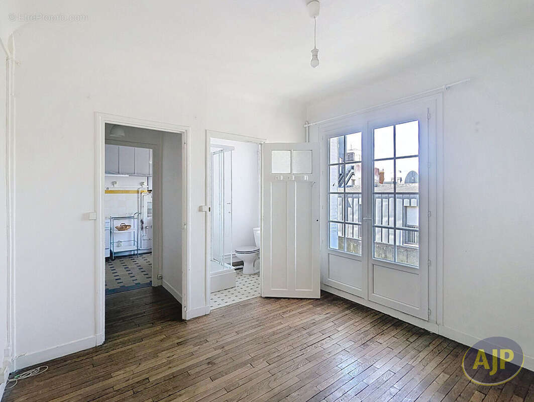 Studio avec balcon Centre Ville - photo 4