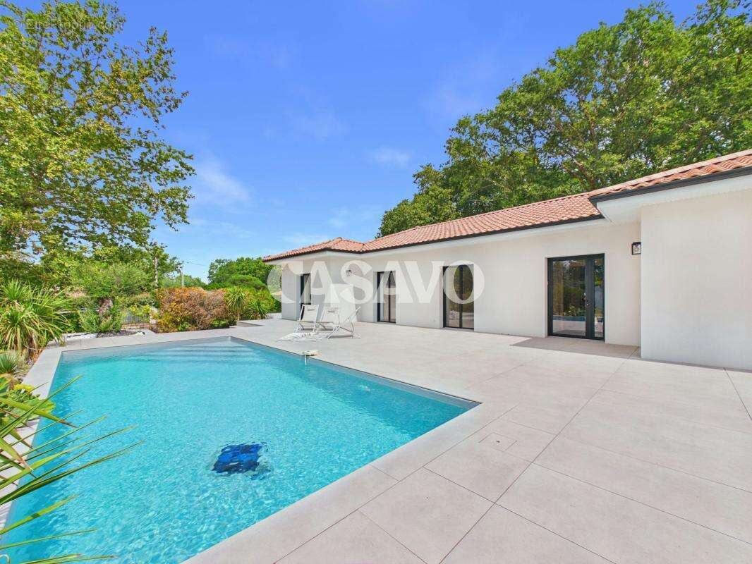 Vente Maison 5 pièces de 152m² - 33850 Léognan - photo 28