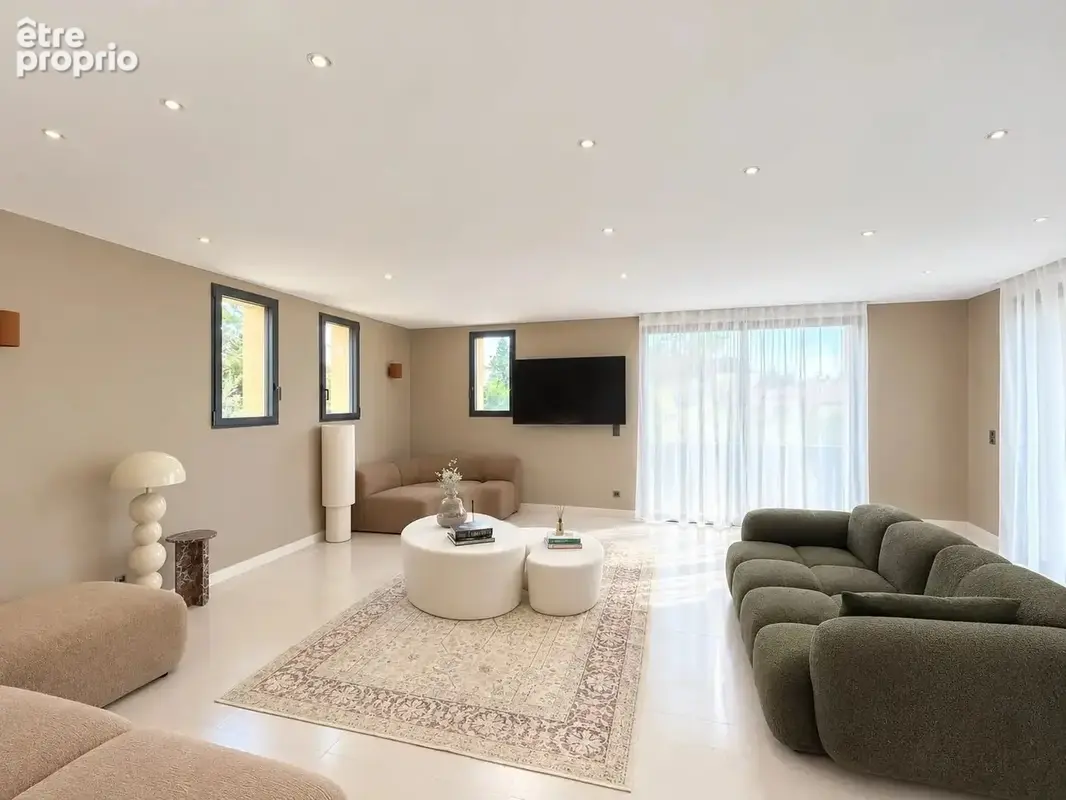 Mougins – Villa contemporaine neuve de 300 m² - photo 3