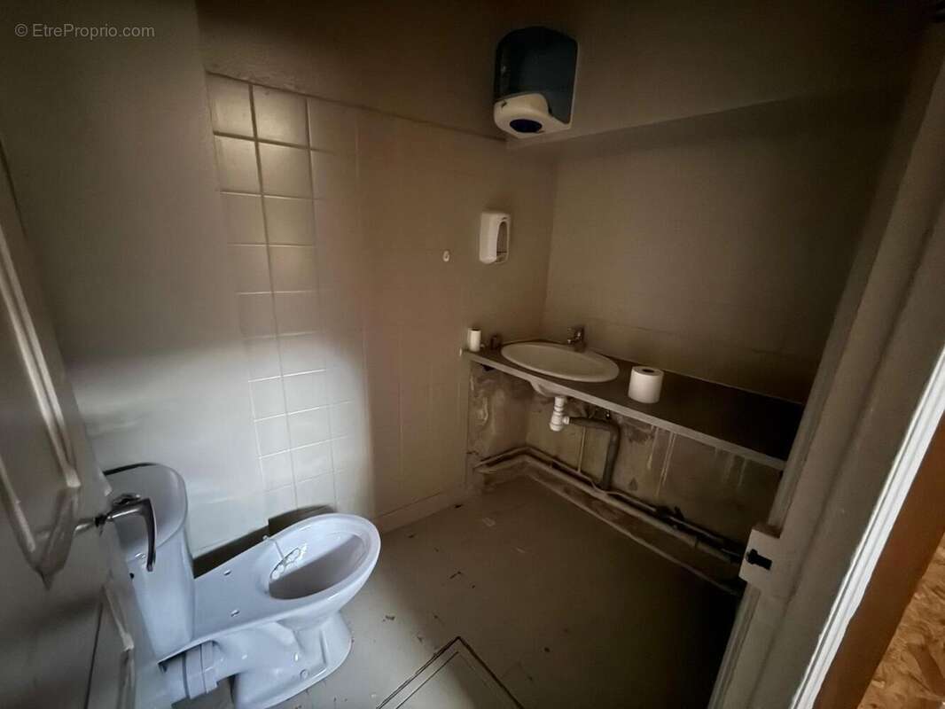   - Maison à ANTRAIGUES-SUR-VOLANE