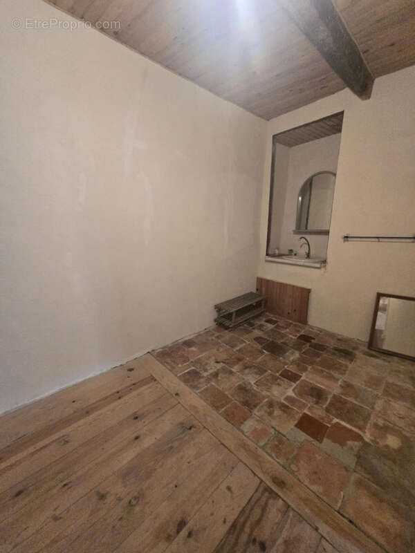 Maison à COURSAN