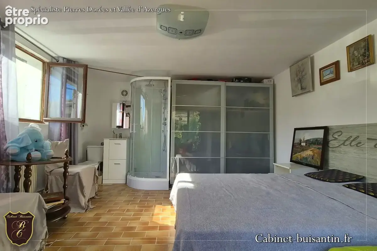 Maison avec terrasse et jardin arboré - photo 18