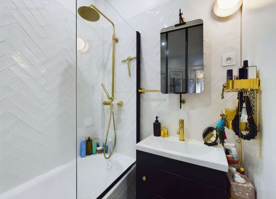 Appartement à PARIS-20E