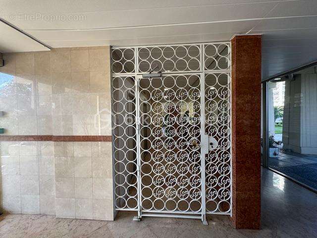 Appartement à MANDELIEU-LA-NAPOULE