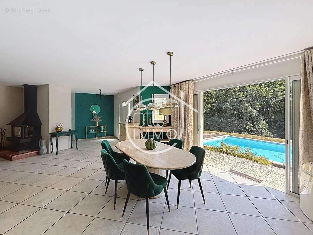 GUILLAC - Superbe propriété de 163 m2 de plain-pied avec piscine - photo 5