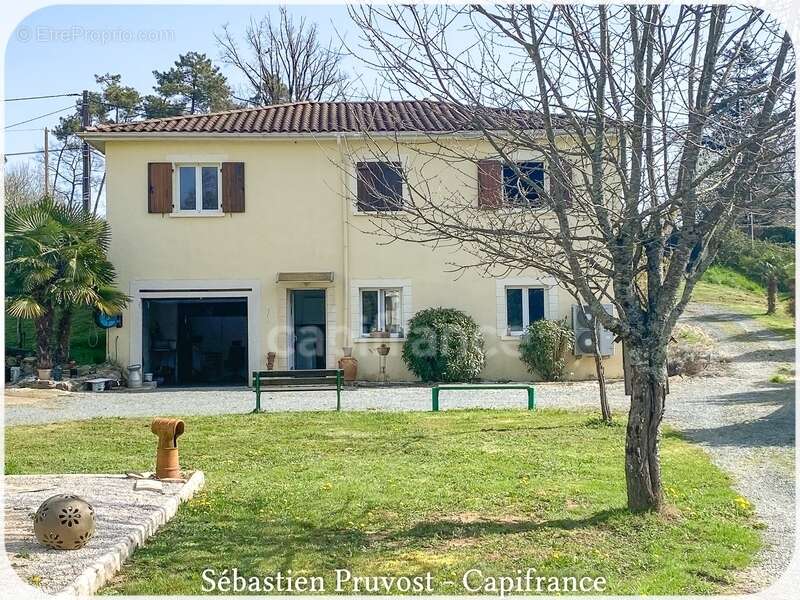 Maison à THIVIERS