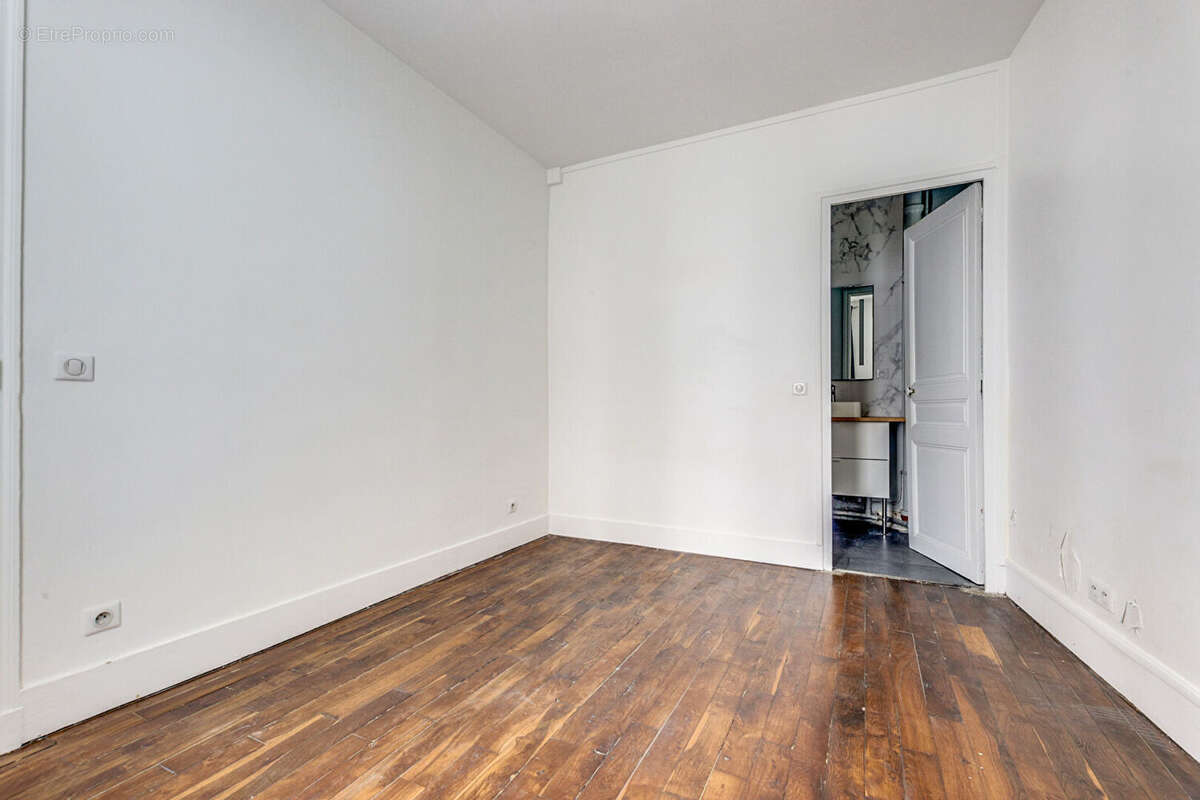 Appartement à PARIS-20E