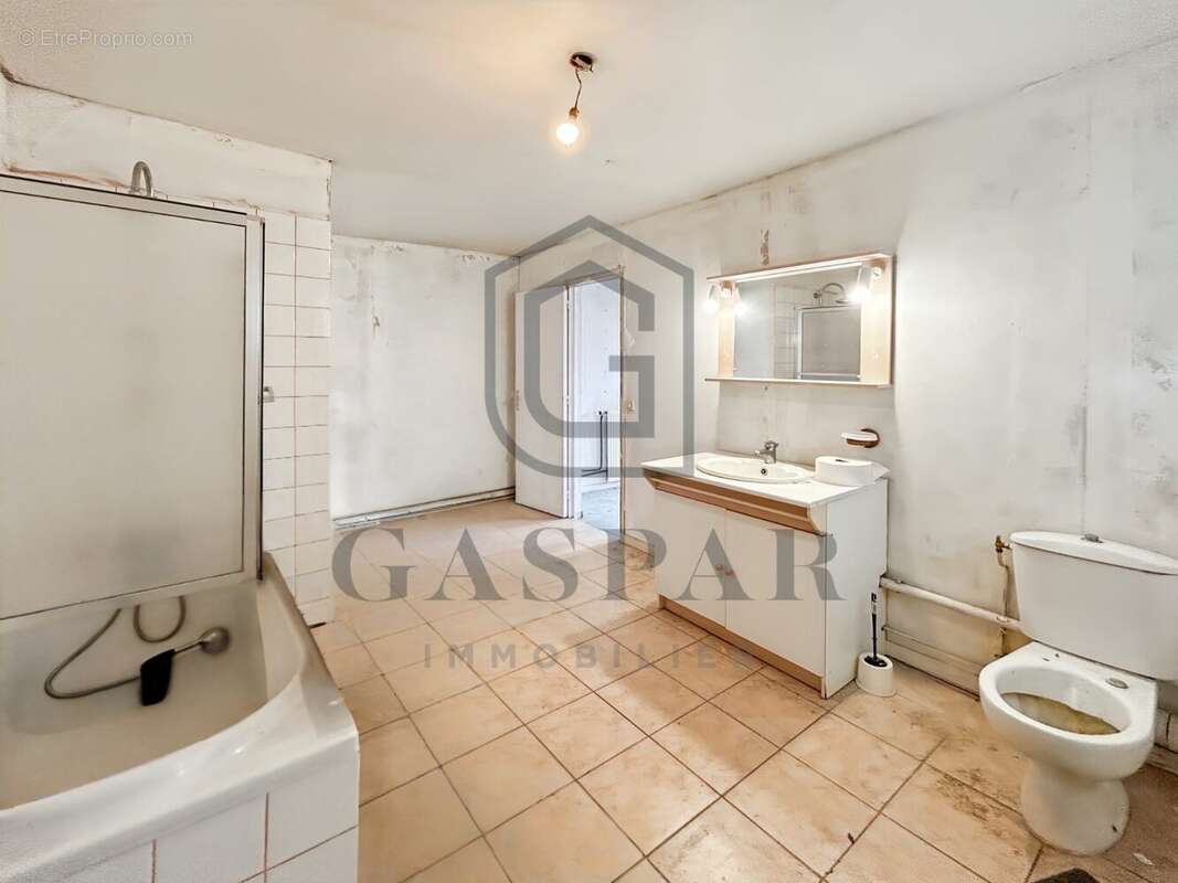 Maison à CONCHES-EN-OUCHE