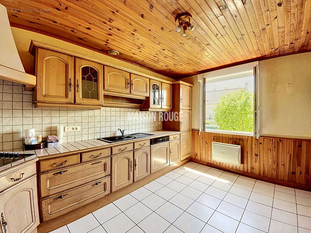 HIREL - Maison avec travaux et beau potentiel sur 835 m², proche Dol-de-Bretagne et baie du Mont-Saint-Miche - photo 5