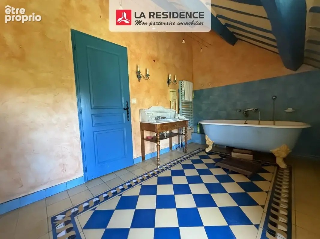 Maison 9 pièces 206 m² à vendre à La Villeneuve-En-Chevrie (78270) - photo 5