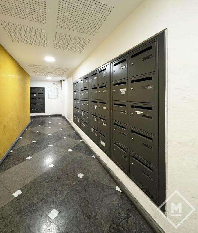 Appartement à MARSEILLE-2E