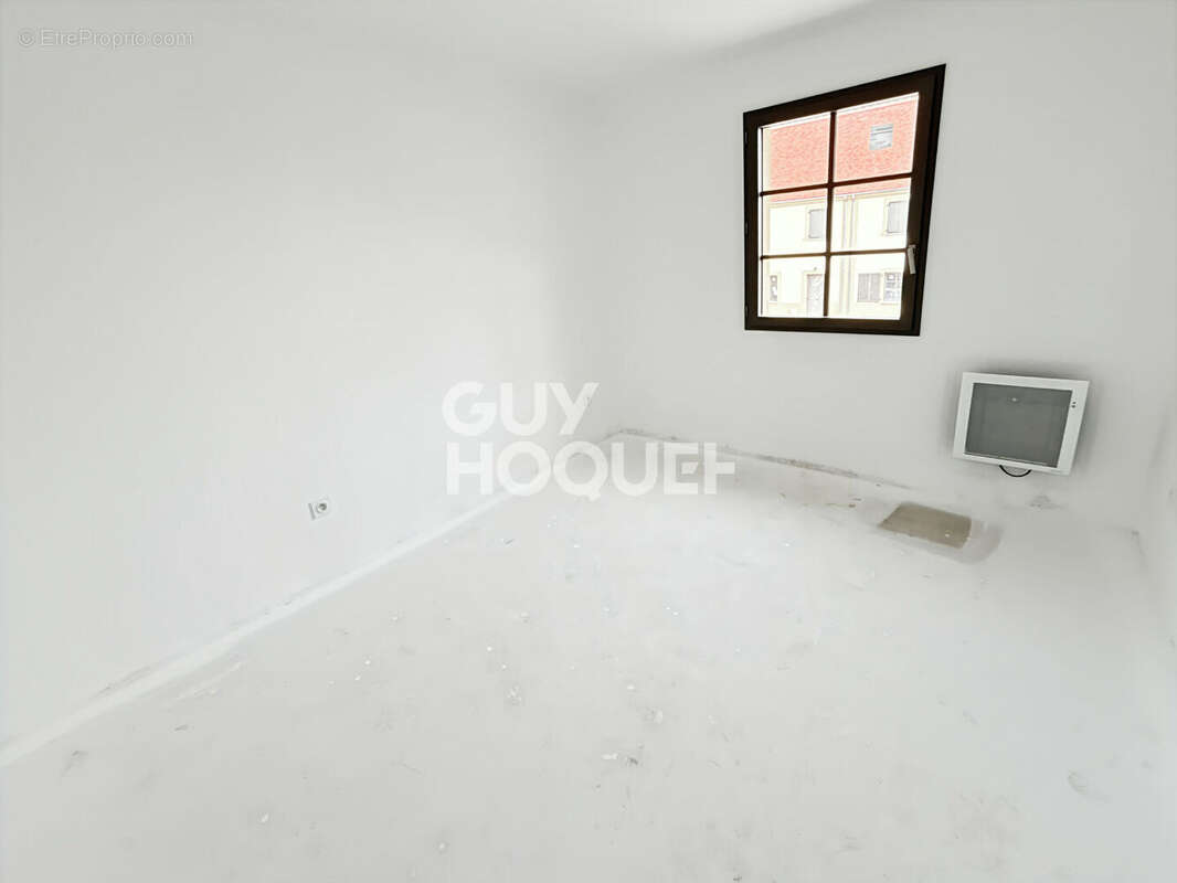 Maison à FONTENAY-TRESIGNY