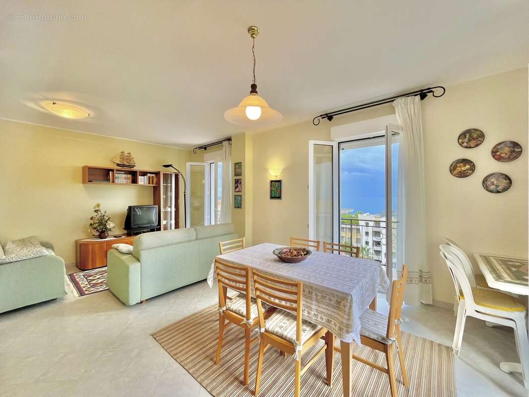 Appartement à MENTON