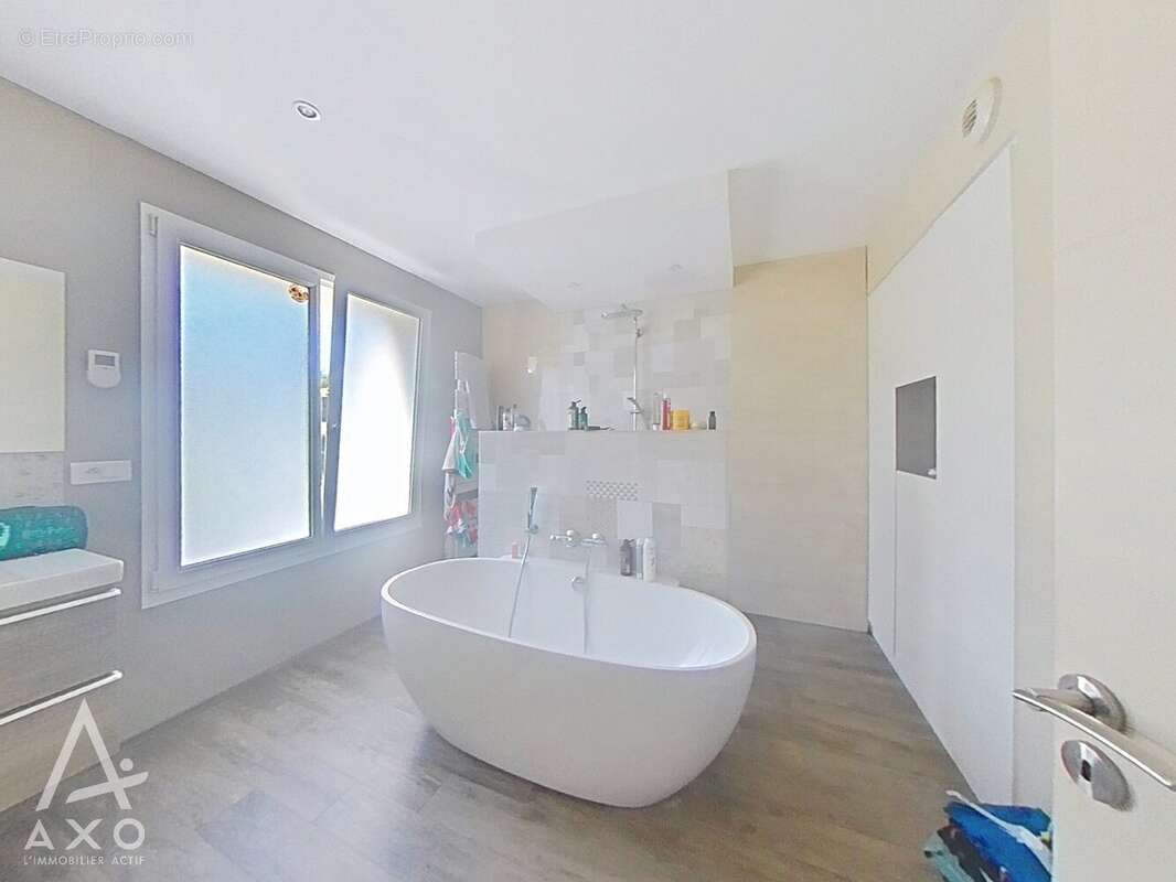 Maison 154 m² à Nonant  - photo 10