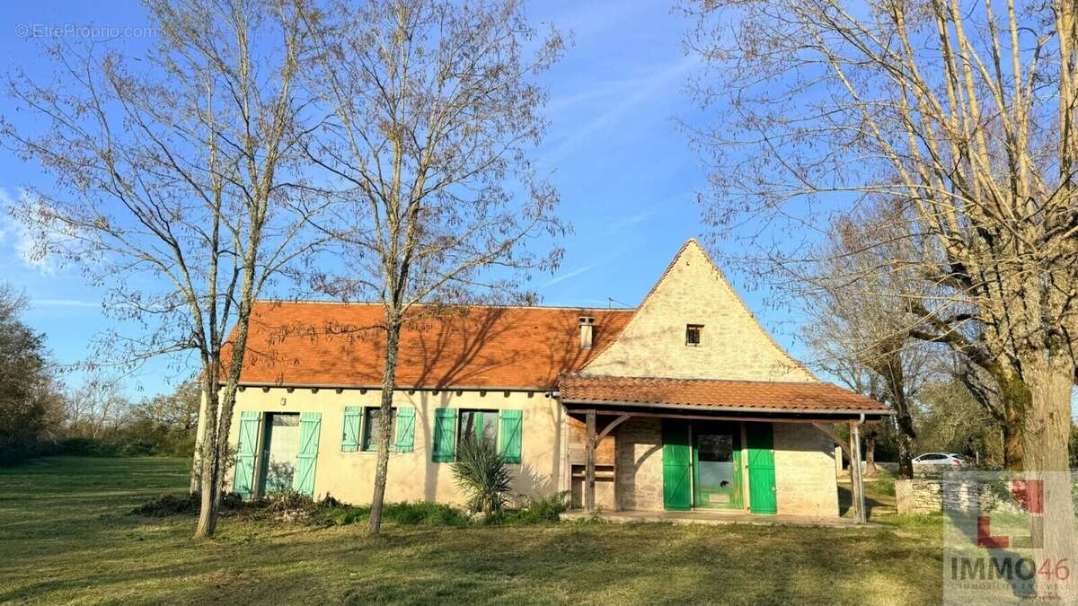 Maison à MONTFAUCON