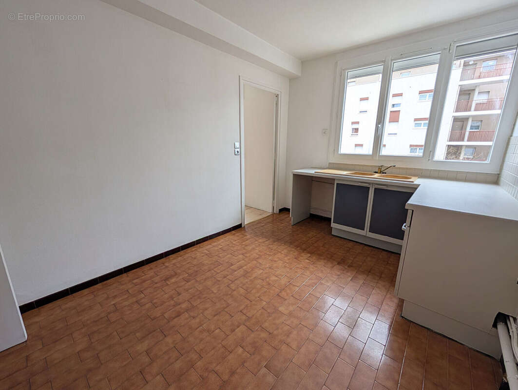 Appartement à SAINT-PRIEST