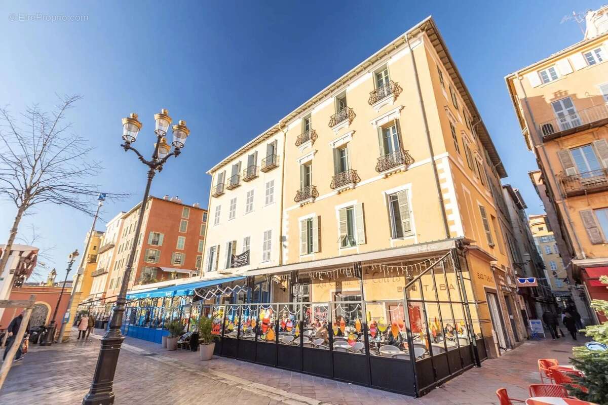 Nice / Vieux Nice/ Cours Saleya / Emplacement N°1 - photo 2