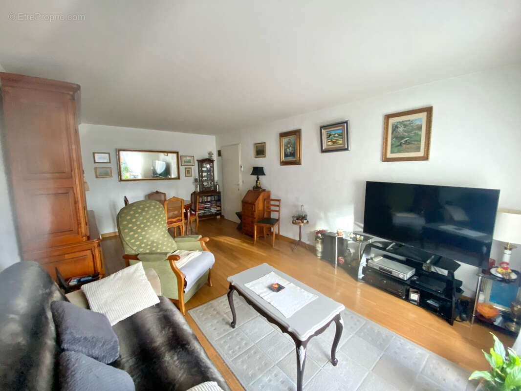 Appartement à SAINT-GRATIEN