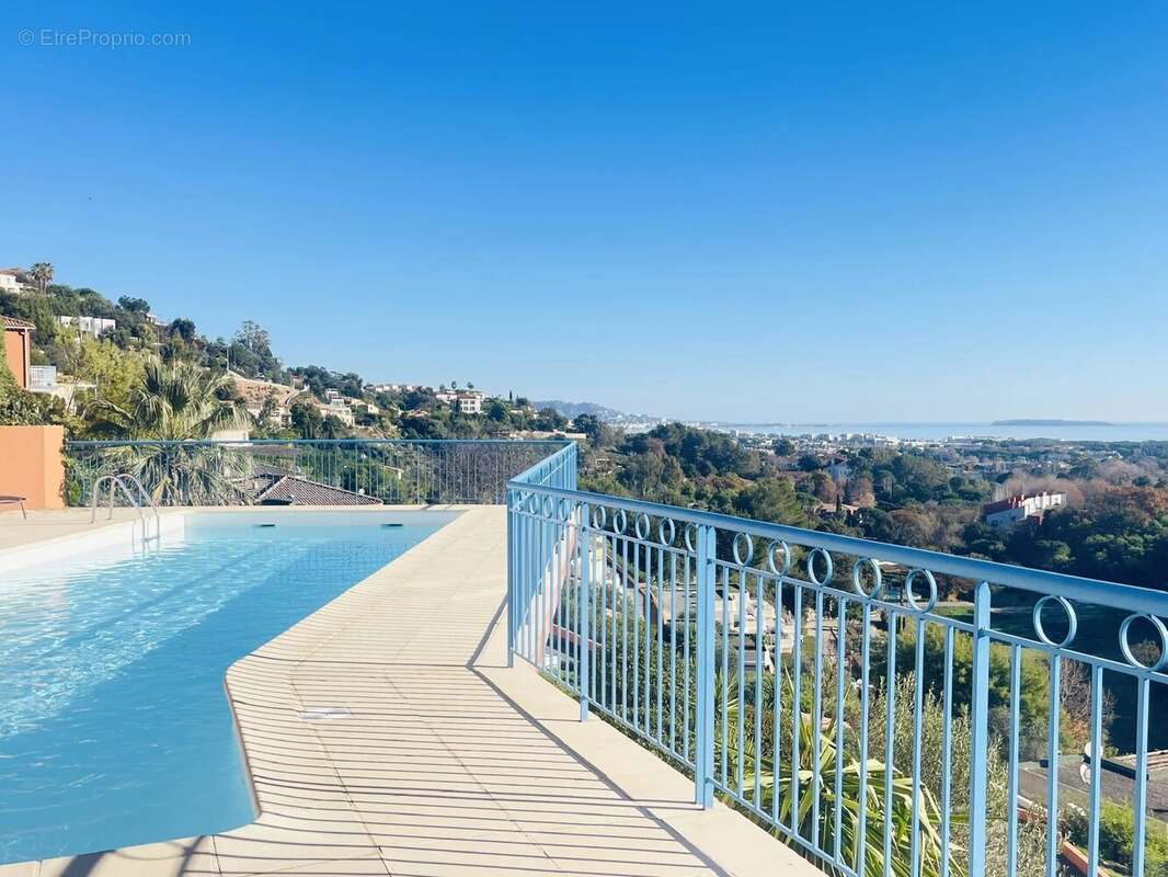 Appartement à MANDELIEU-LA-NAPOULE