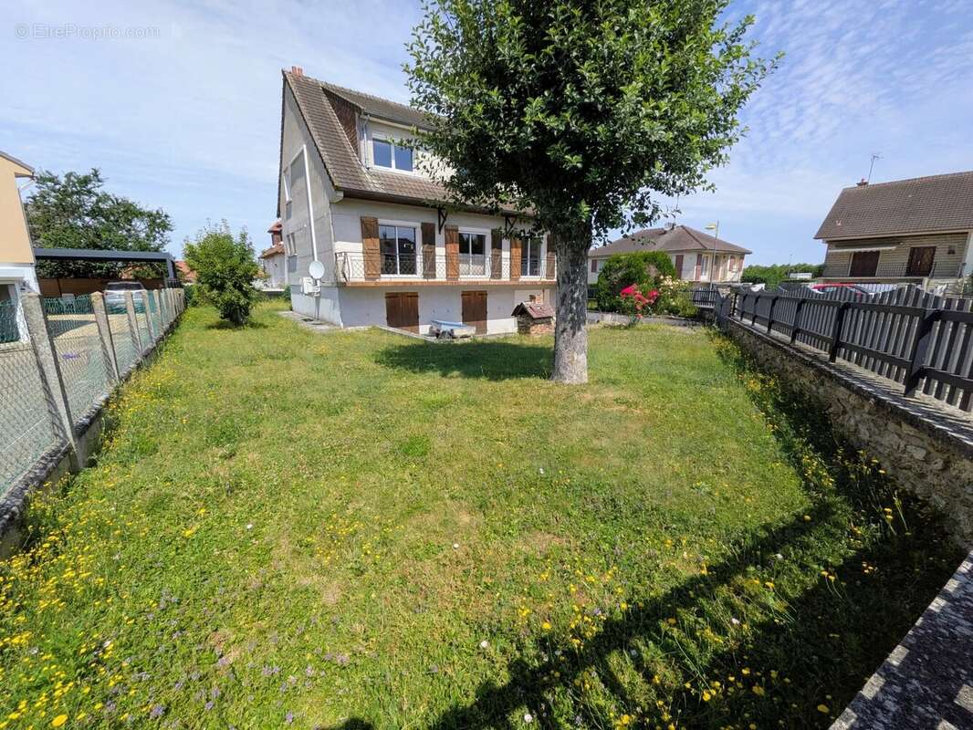 Maison 5 chambres – Commodités à pied ! - photo 15