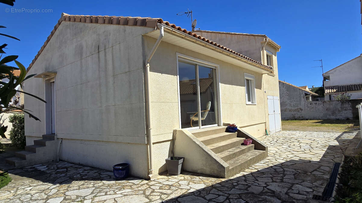 Maison à VALRAS-PLAGE