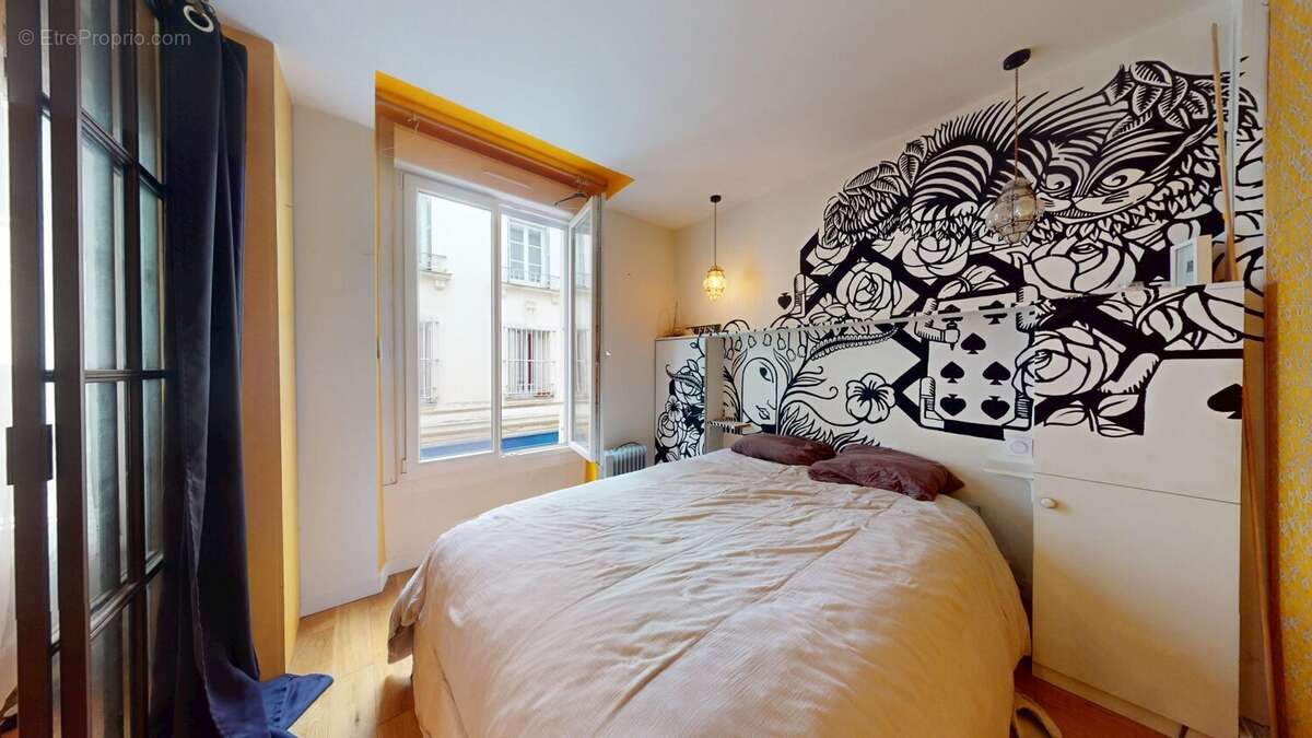 Appartement à PARIS-2E