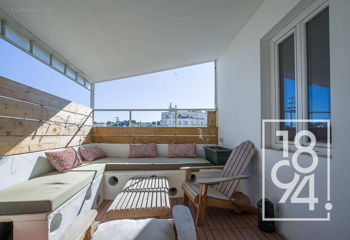 Appartement à MARSEILLE-4E