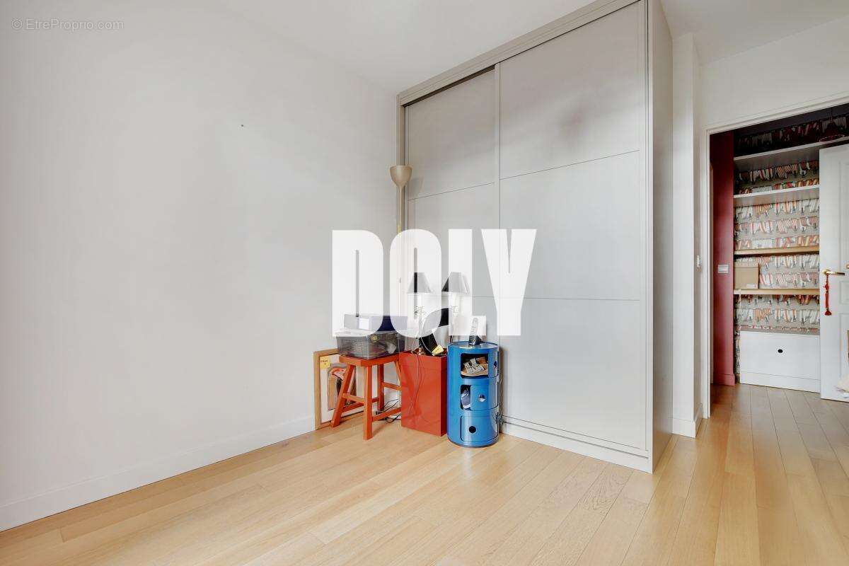 Appartement à LEVALLOIS-PERRET