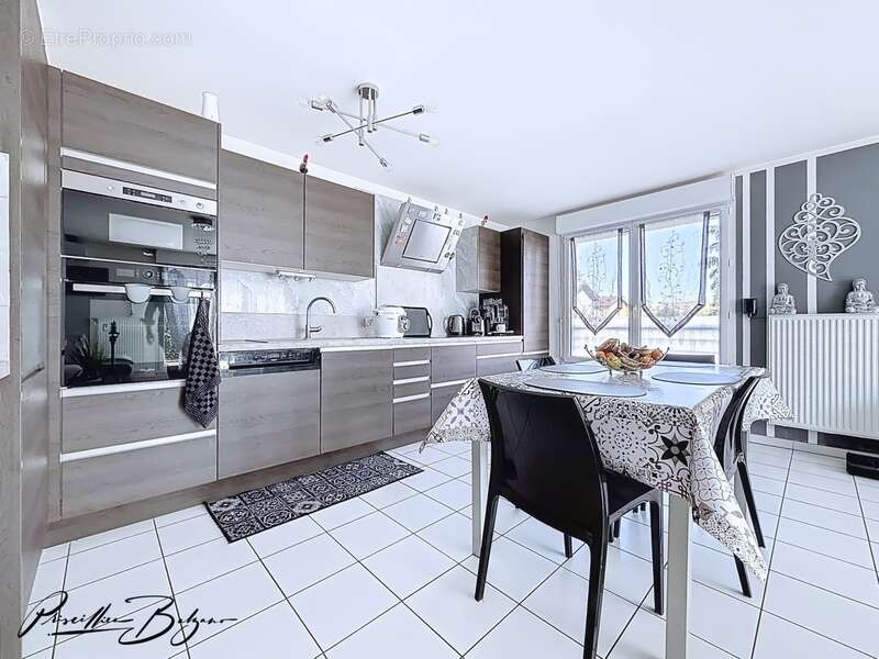 Appartement à SAINT-FONS