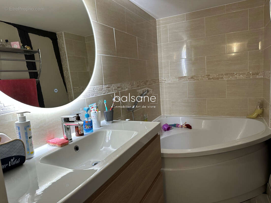 Maison à SAINT-PHILBERT-SUR-BOISSEY