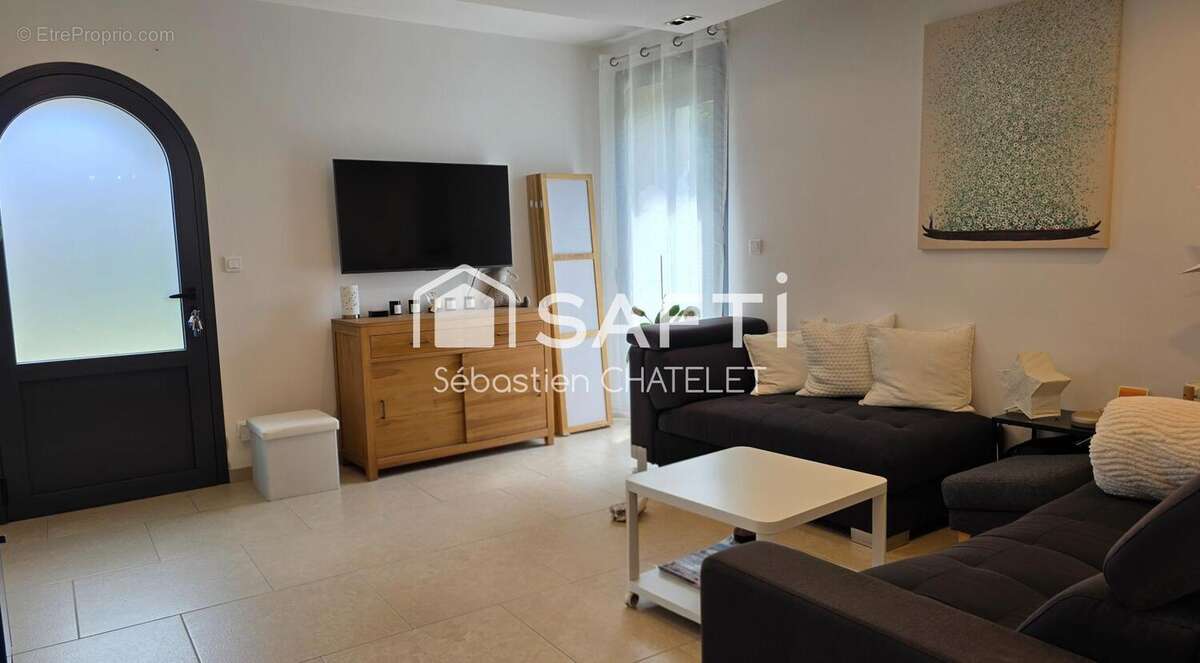 Photo 5 - Maison à LA CHAPELLE-DU-MONT-DU-CHAT