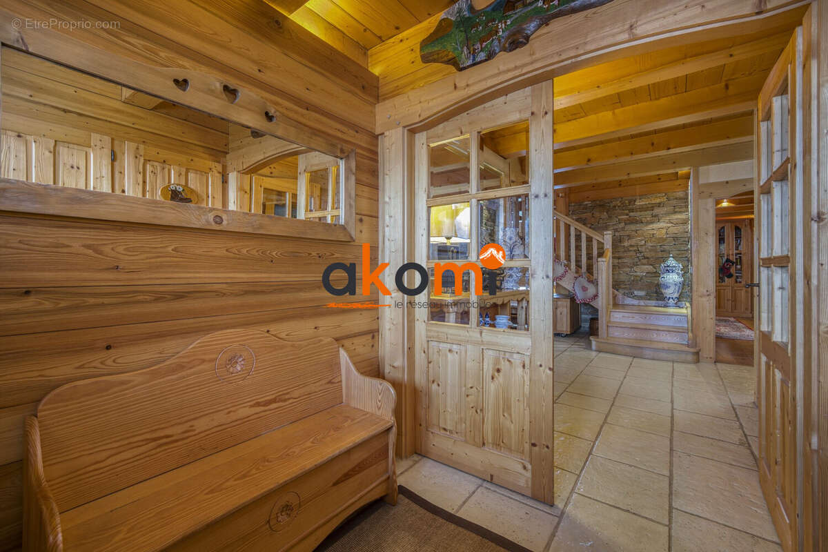 Entrée intérieur - Maison à SAINT-JEAN-DE-SIXT