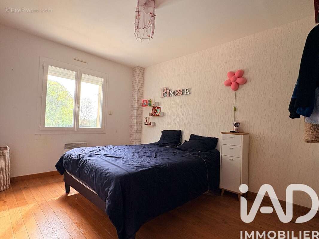 Photo 8 - Maison à LEVET