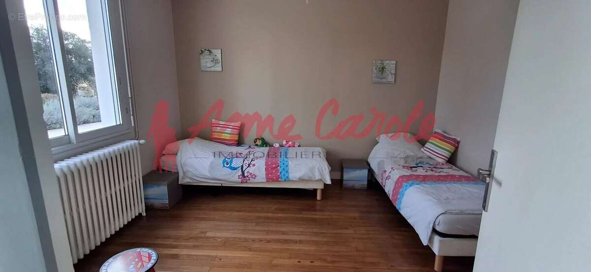 Maison à MONTMORILLON