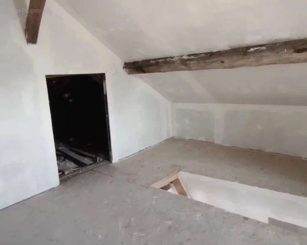 Appartement à HERICY