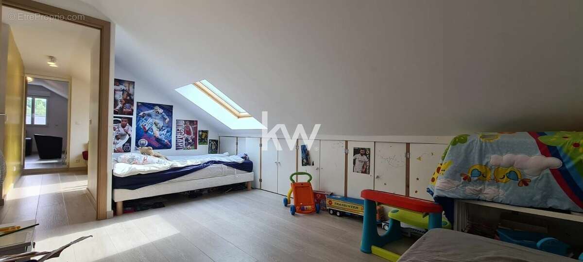 Maison à COURCOURONNES