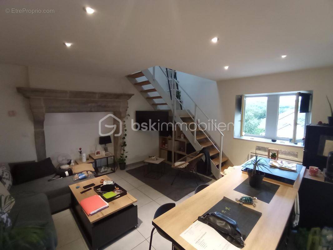 Appartement à PELOUSEY