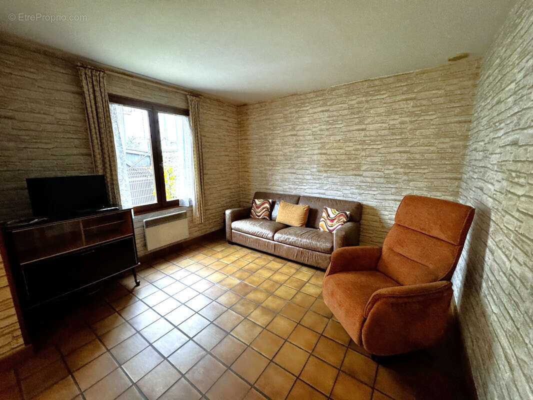Maison à FEUCHEROLLES