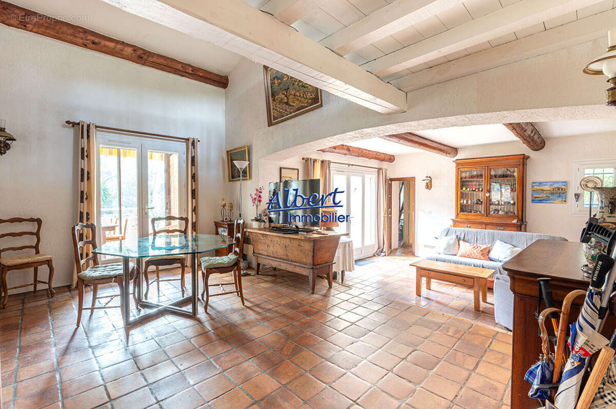 Maison Sanary Sur Mer 126 m2 - photo 5