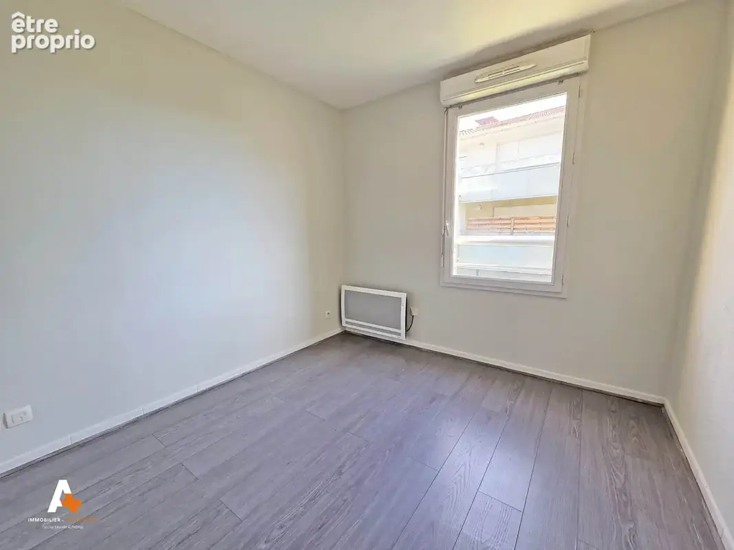 Vente Marseille 13013 - La Rose - Grand type 2 avec balcon et parking - photo 5