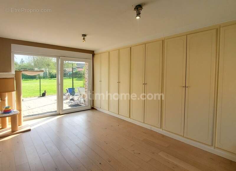 Maison à LATTRE-SAINT-QUENTIN