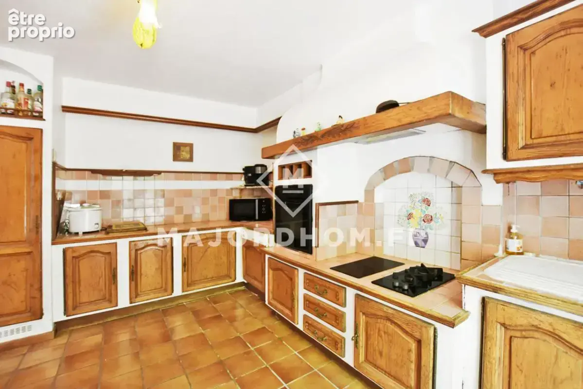 Vend Maison 157m2 terrain de 2193 m2 sans vis à vis  13015 - photo 11