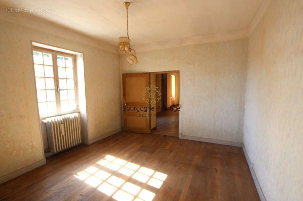 Maison à SENNECEY-LE-GRAND