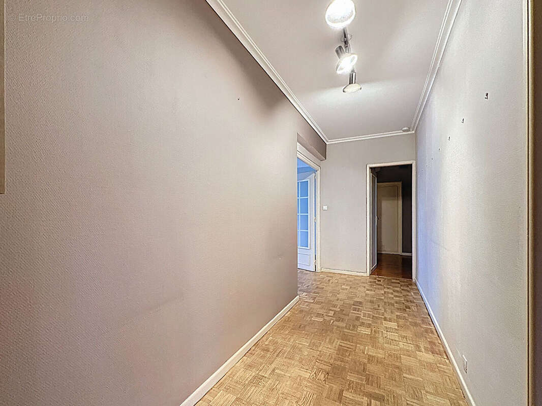 Appartement Avignon 3 pièces 100.05 m2 cave, parking , terrasse - photo 10
